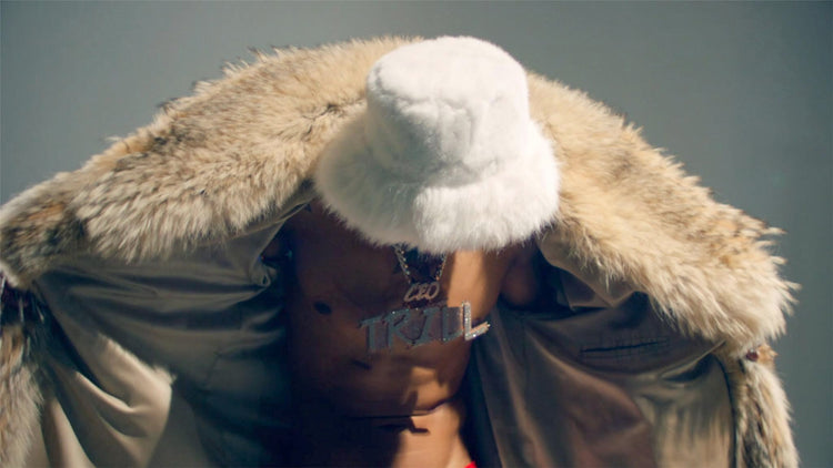 Trill 6attle: Screens to Speakers